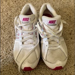 Nike’s size 7